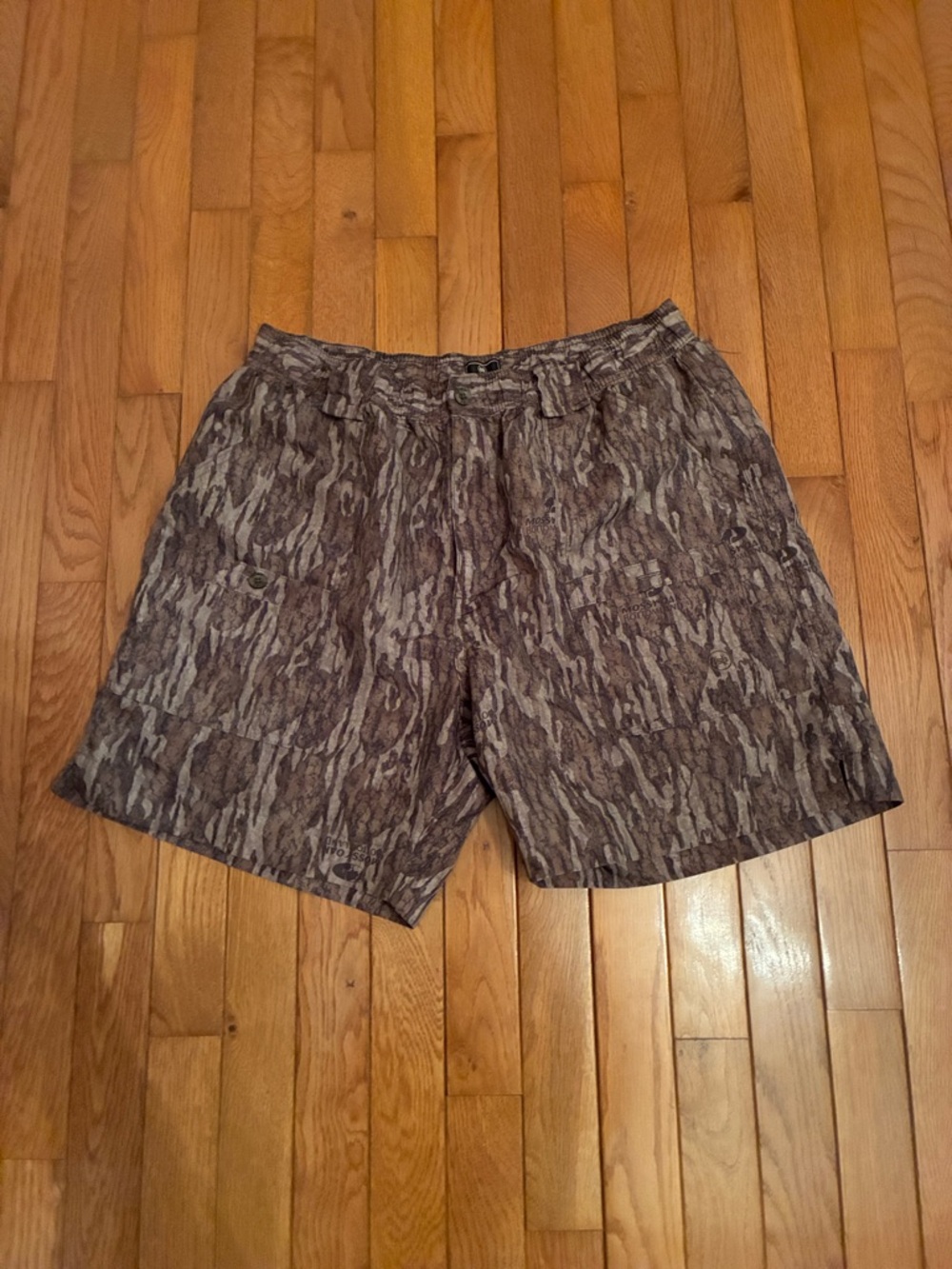Heybo Outdoors Men's Shorts Mossy Oak Bottomland Camo
